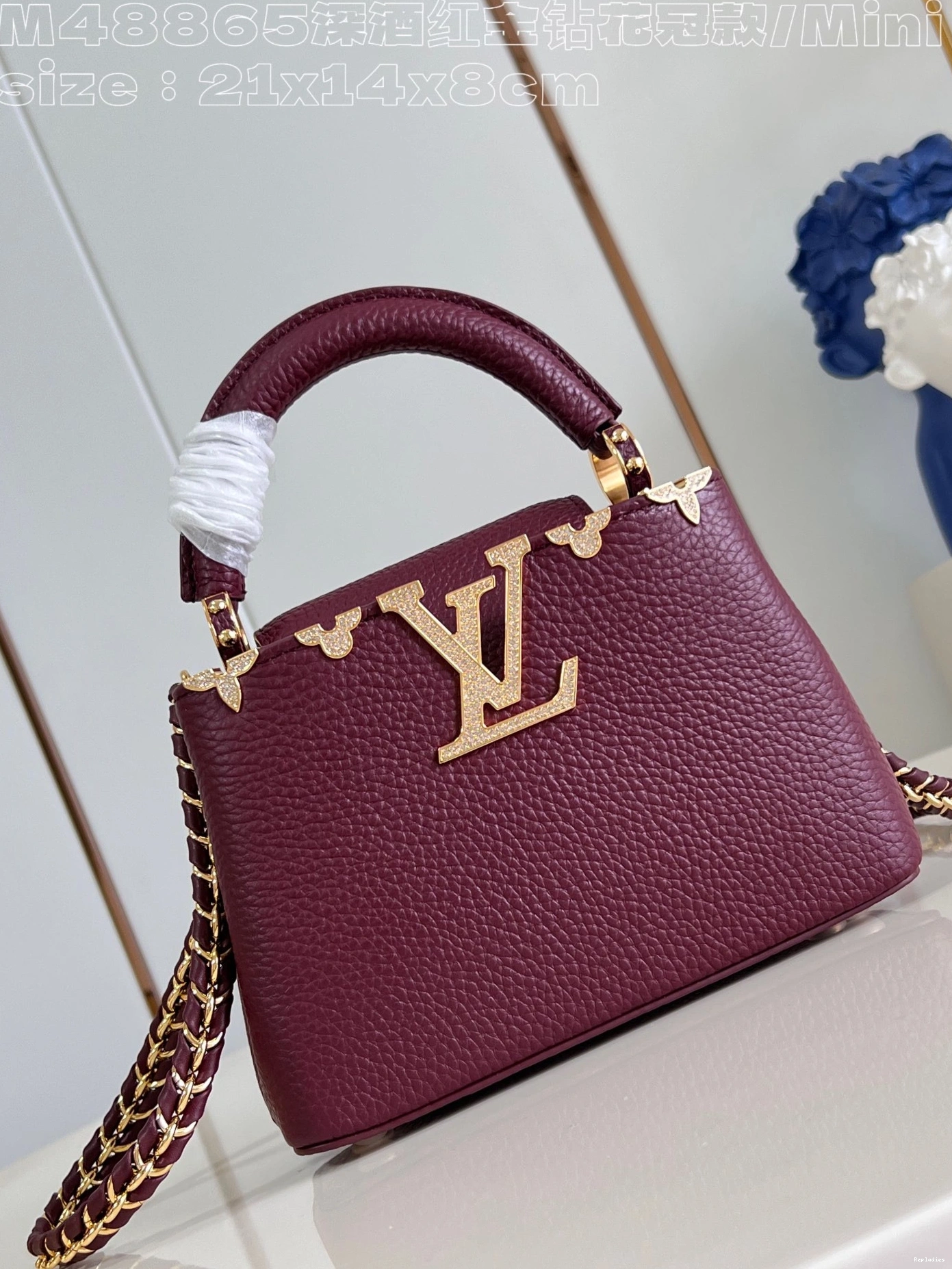 Cheap MINI-21*14*8CM VUITTON CAPUCINES LOUIS 0710